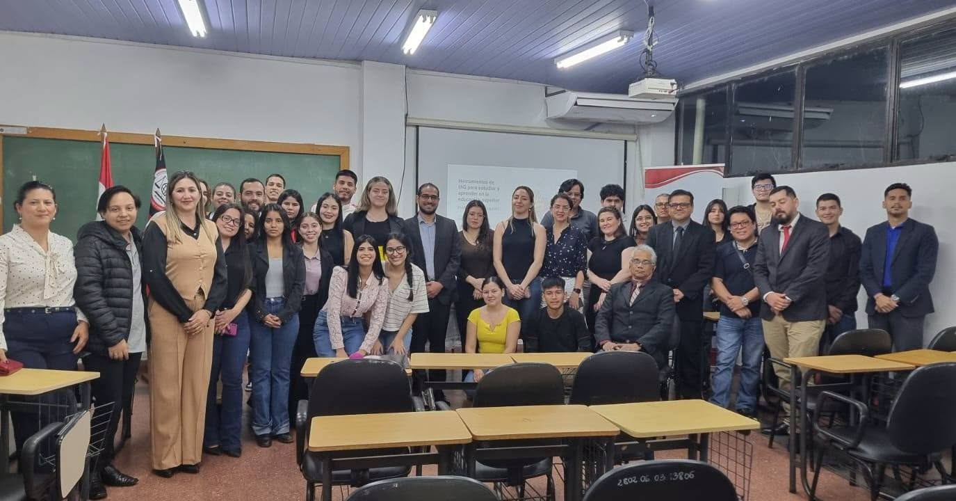 FDCS-UNE desarrolló jornada sobre Inteligencia Artificial Generativa para el aprendizaje estudiantil