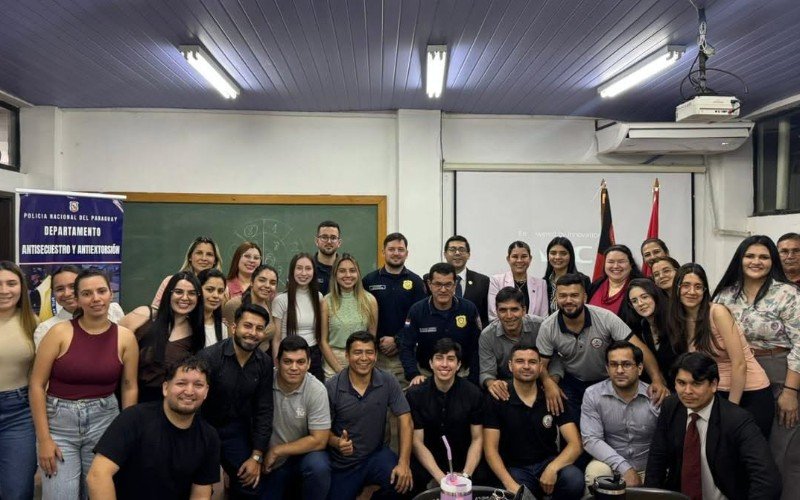 Actividad interdisciplinaria aborda las funciones de la Policía Nacional como auxiliar de justicia